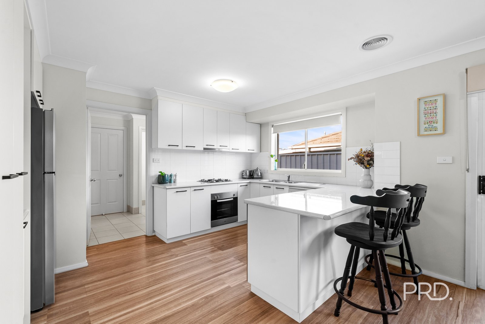8 Yulong Street GLENFIELD PARK 5
