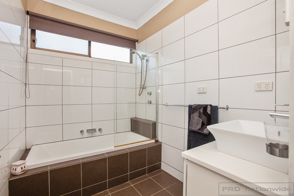 80 Beresford Avenue BERESFIELD 11