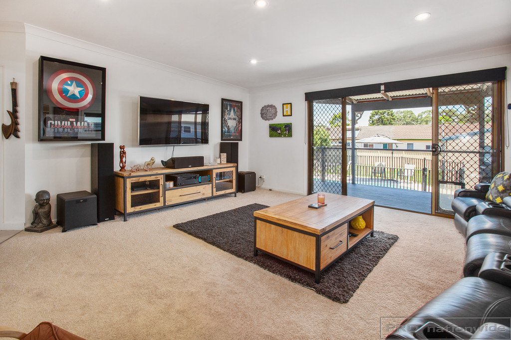 80 Beresford Avenue BERESFIELD 13