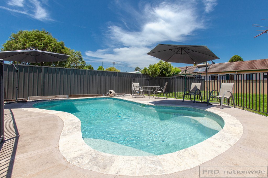 80 Beresford Avenue BERESFIELD 16