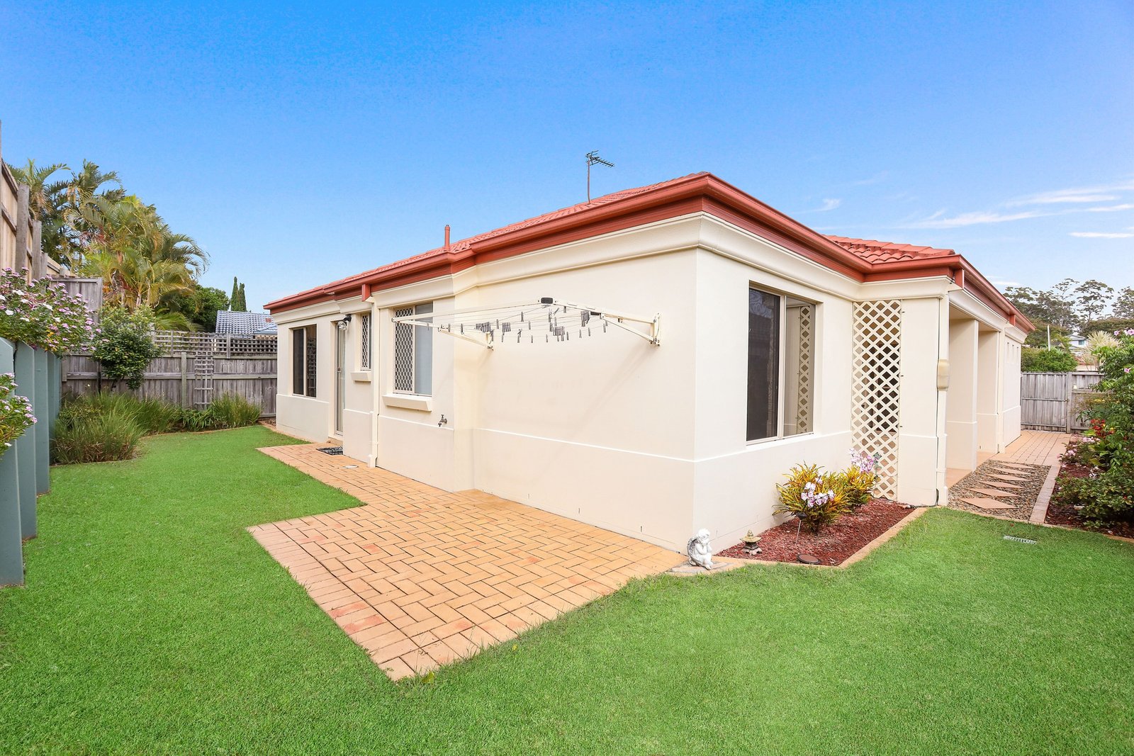 80 Crestwood Drive MOLENDINAR 12