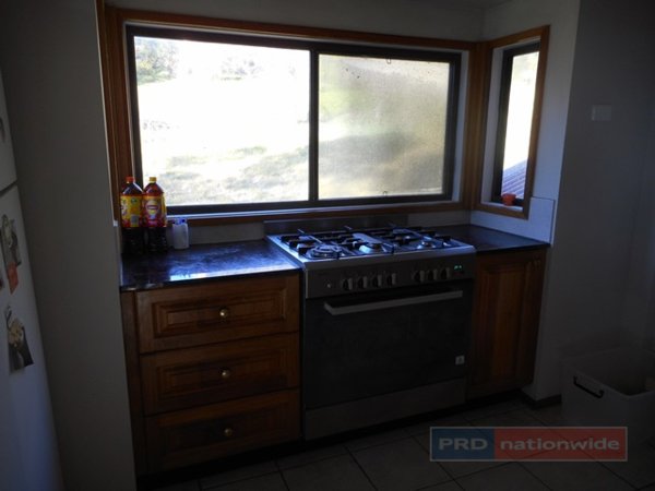 80 Dalhunty Street TUMUT 9