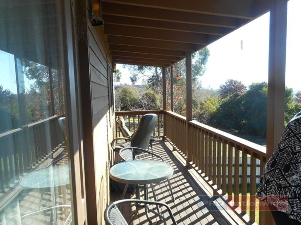 80 Dalhunty Street TUMUT 10