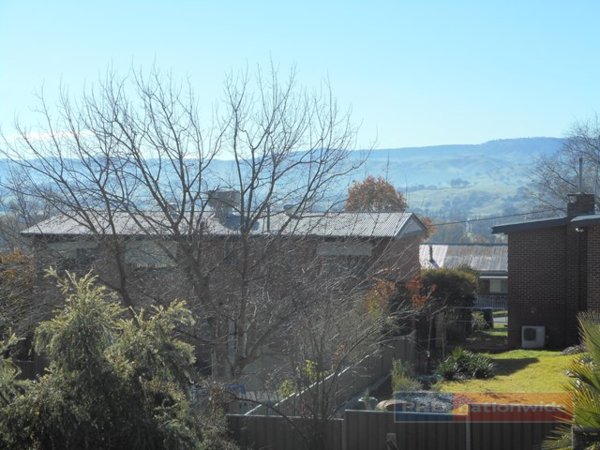 80 Dalhunty Street TUMUT 12