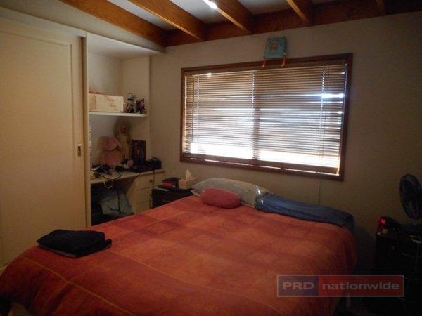 80 Dalhunty Street TUMUT 13