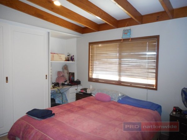 80 Dalhunty Street TUMUT 14