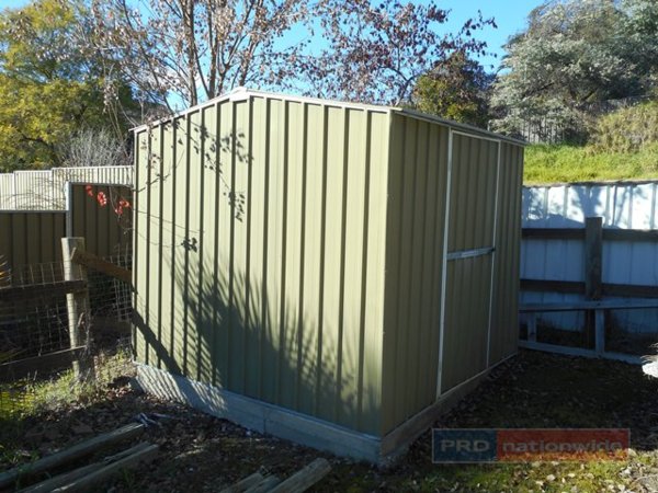 80 Dalhunty Street TUMUT 17