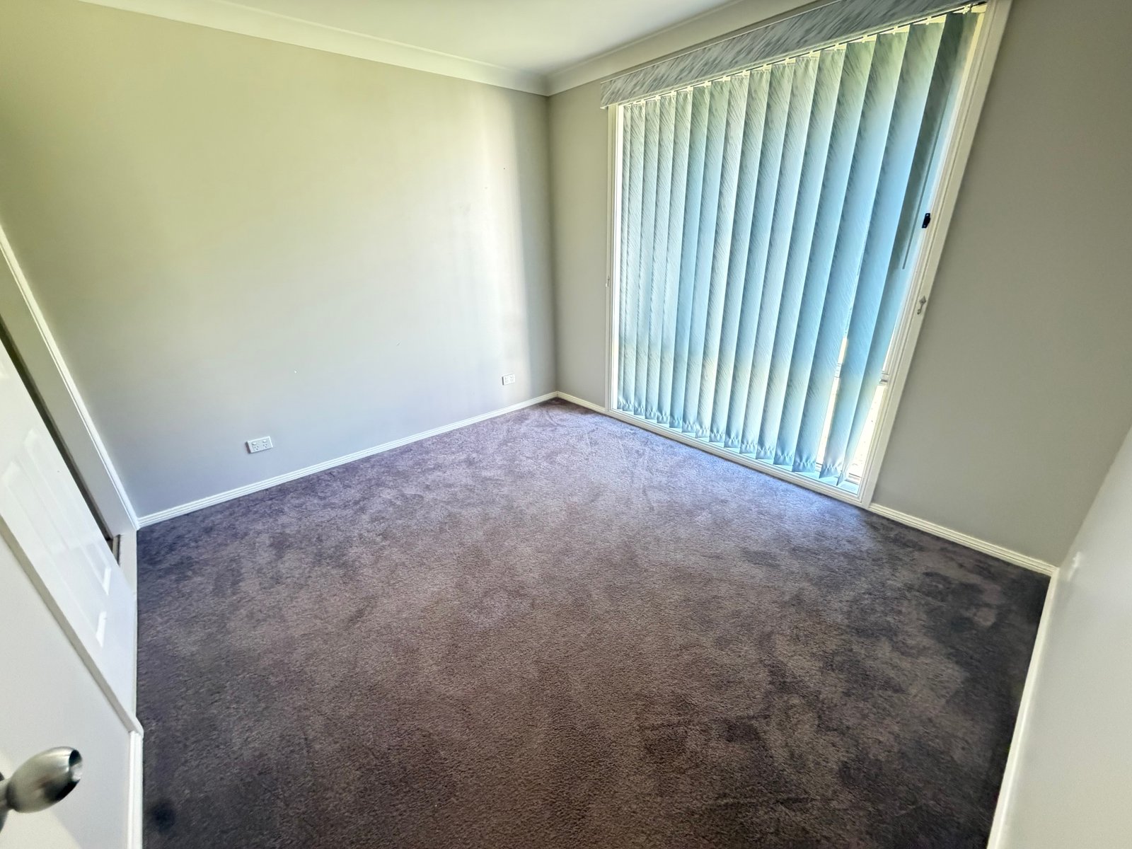 80 Glengarvin Drive TAMWORTH 5