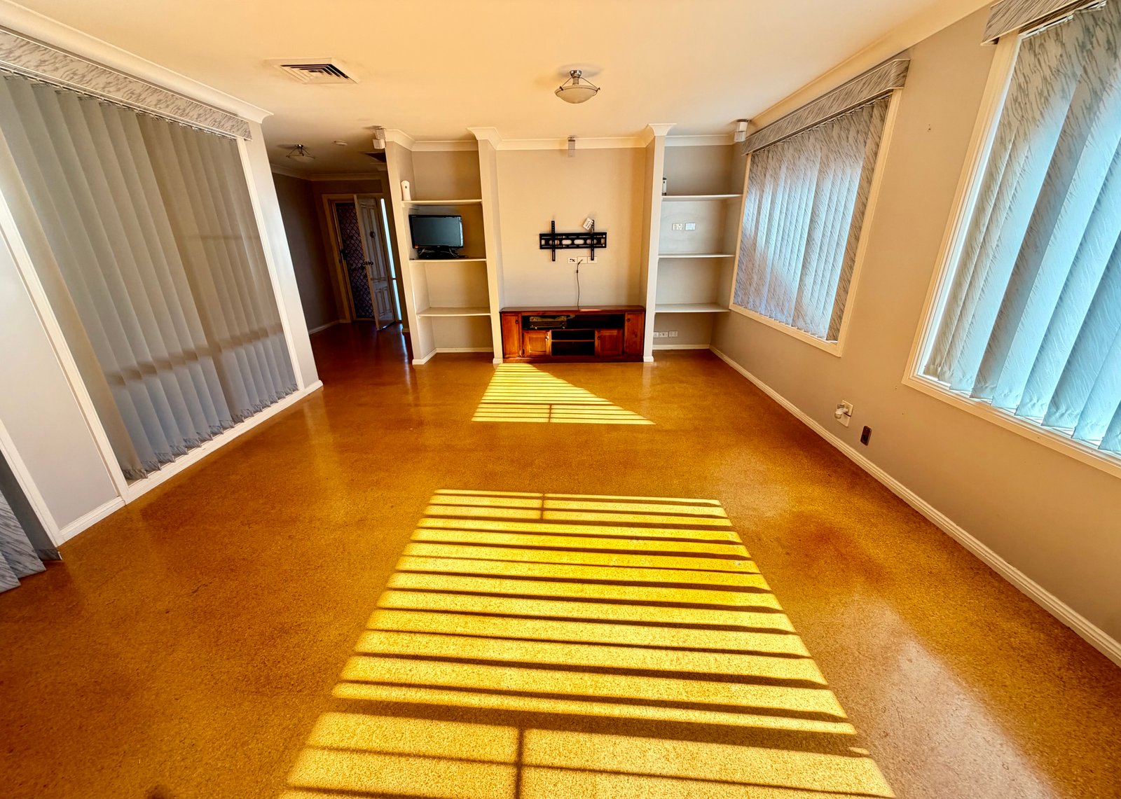 80 Glengarvin Drive TAMWORTH 8