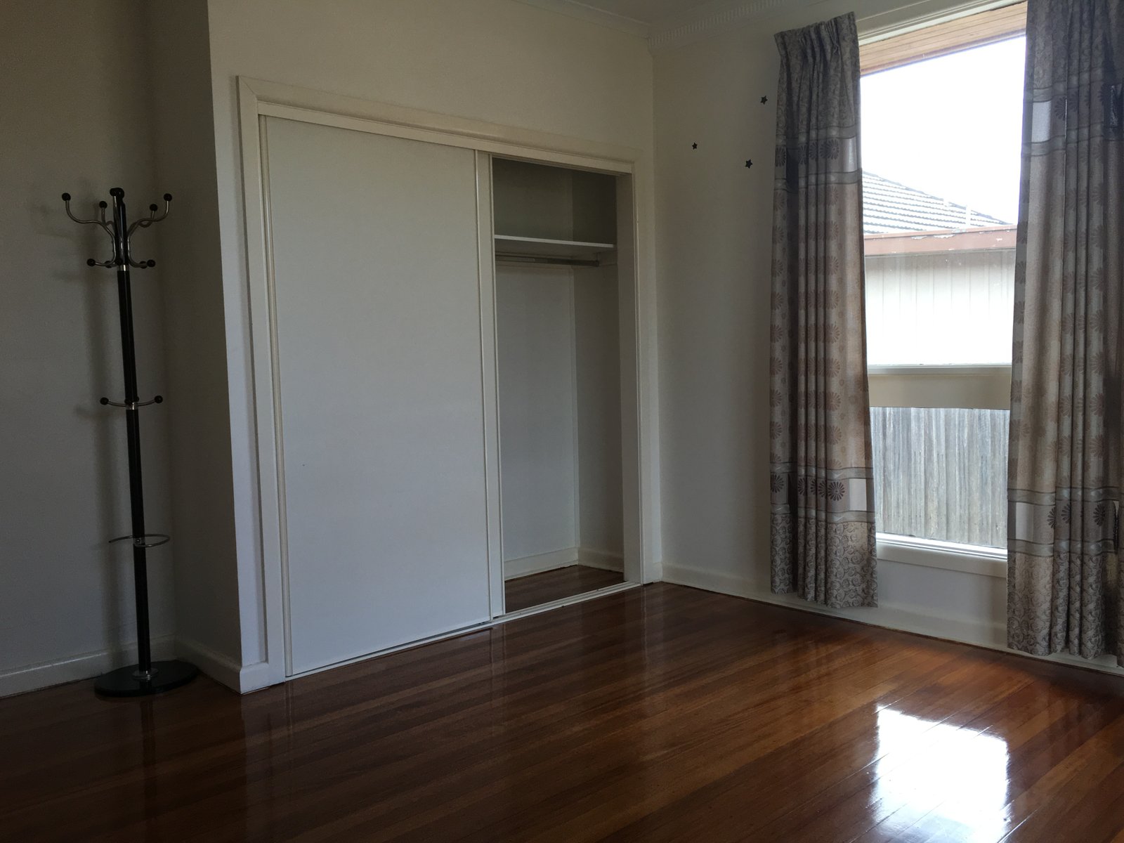 Gallery: 80 Hillview Avenue