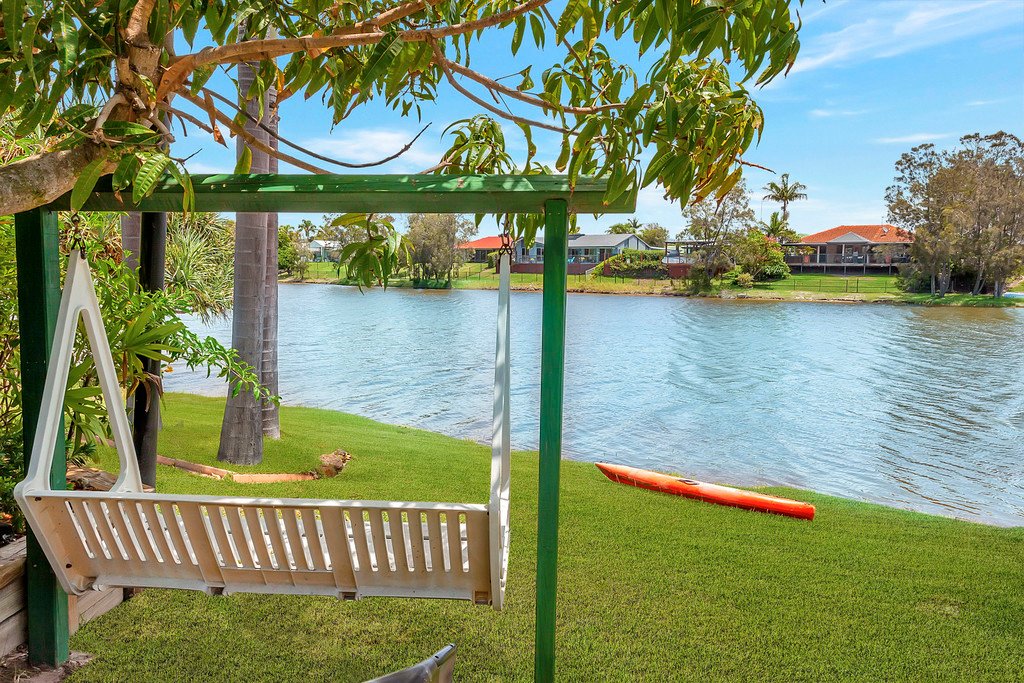 80 Jabiru Ave BURLEIGH WATERS 12