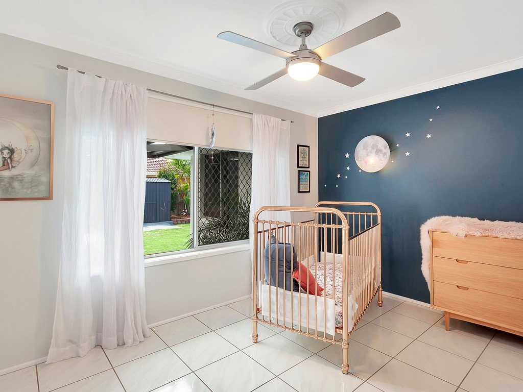 80 Jabiru Ave BURLEIGH WATERS 19