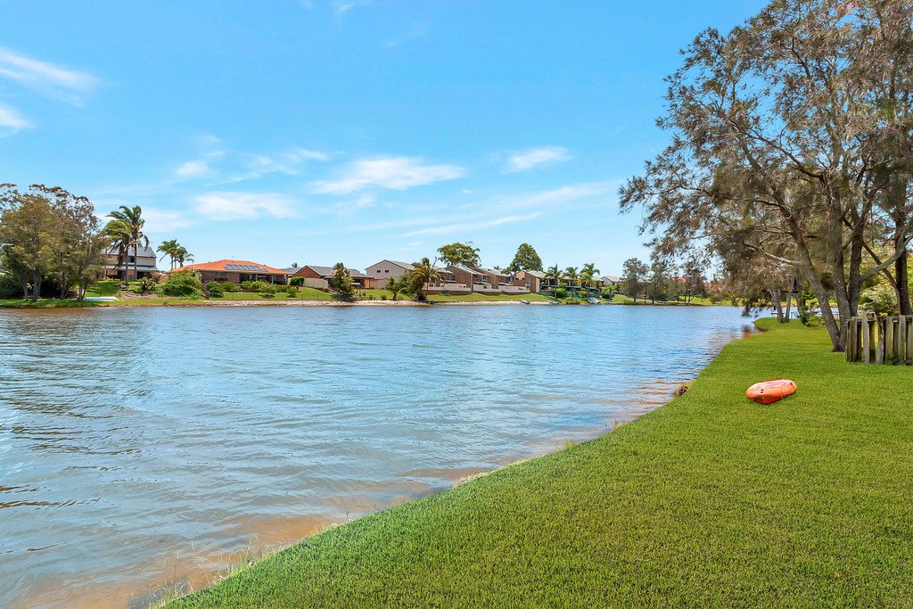 80 Jabiru Ave BURLEIGH WATERS 25