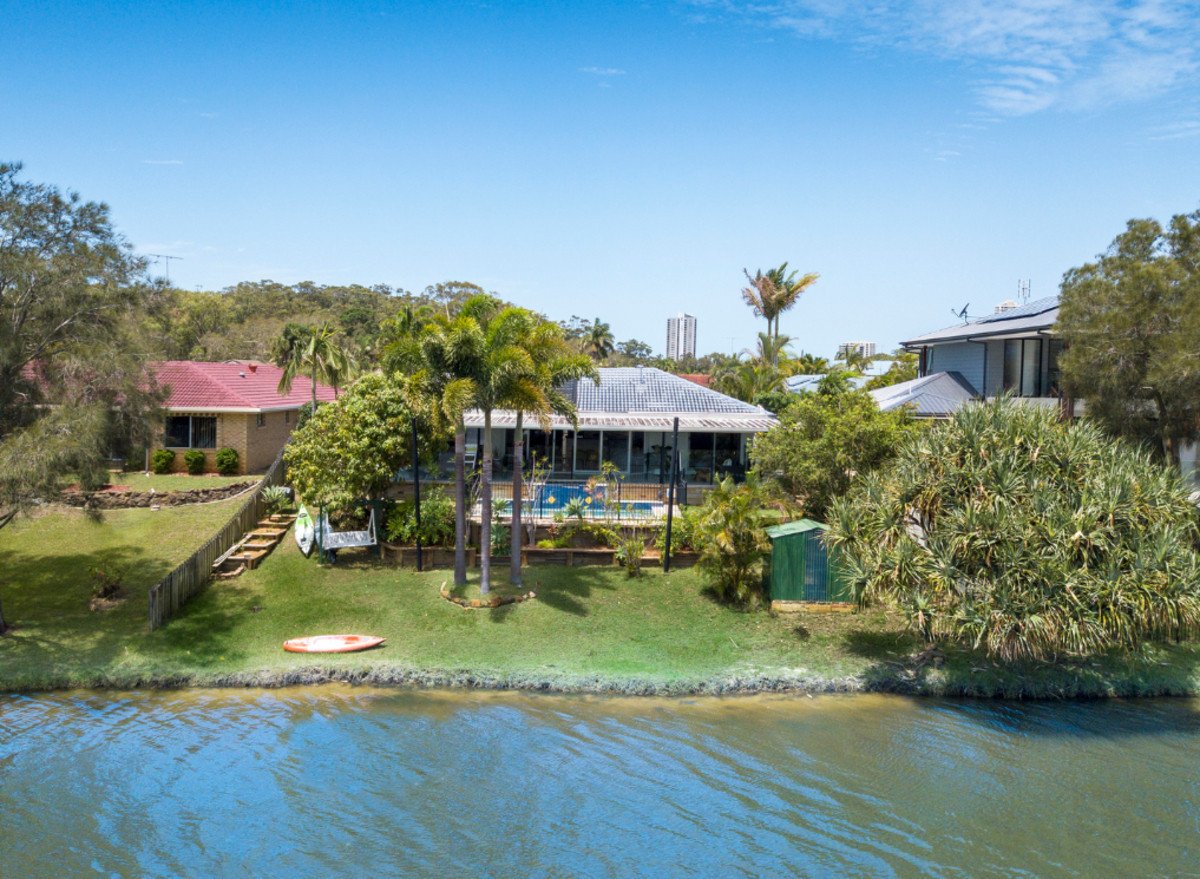 80 Jabiru Avenue BURLEIGH WATERS 18