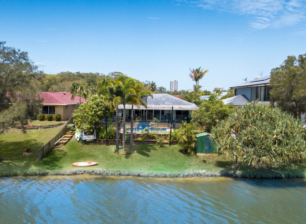 80 Jabiru Avenue BURLEIGH WATERS 18