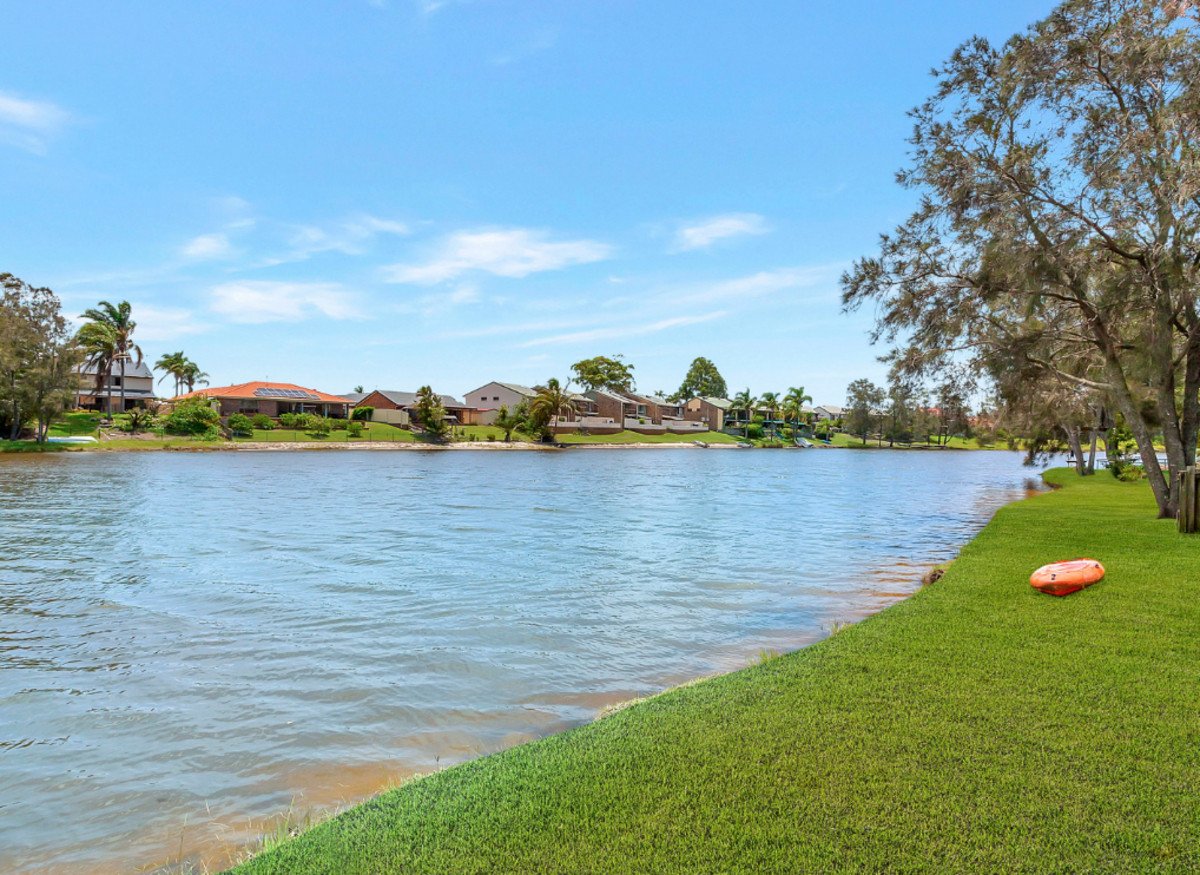 80 Jabiru Avenue BURLEIGH WATERS 19