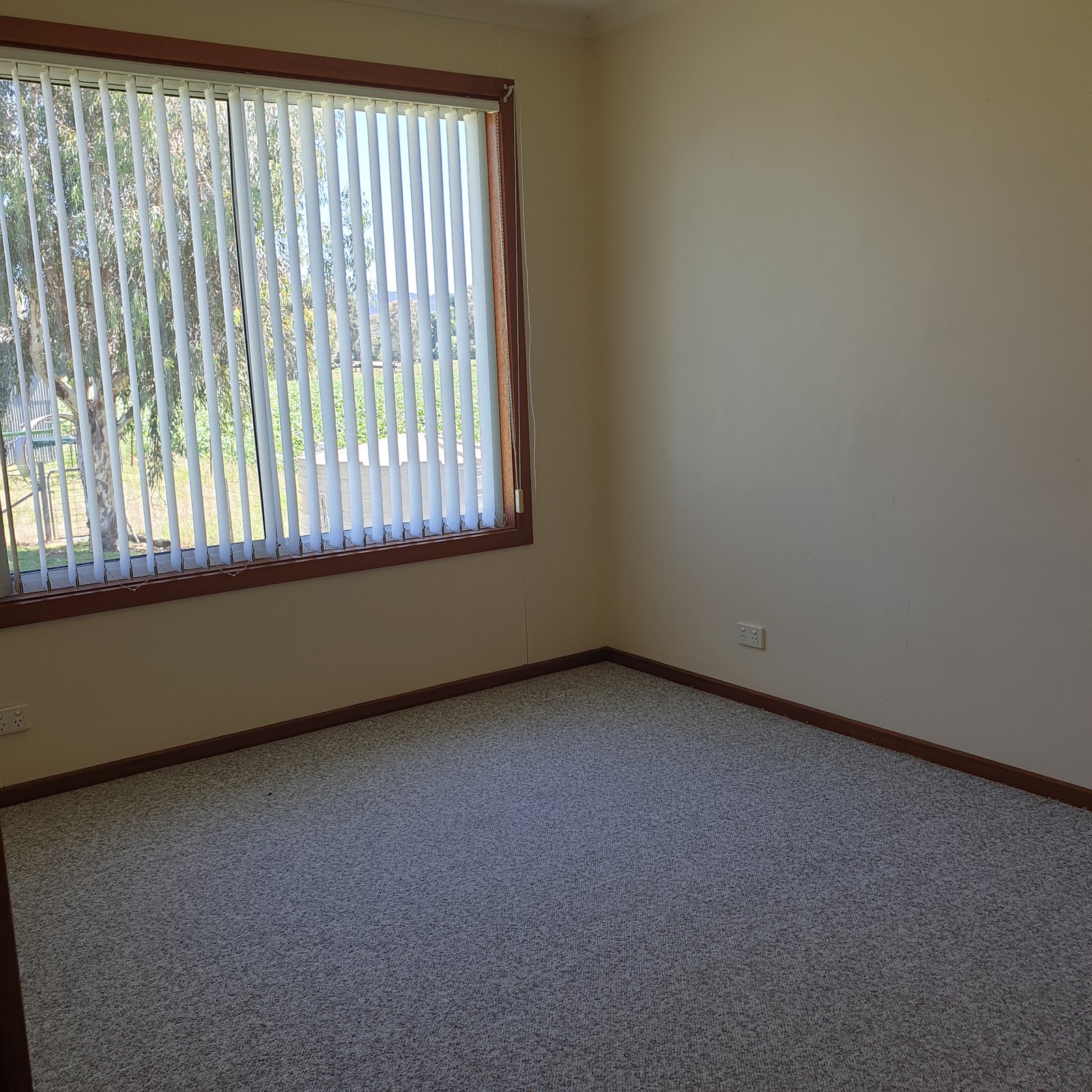 80 Lacmalac Road TUMUT 9