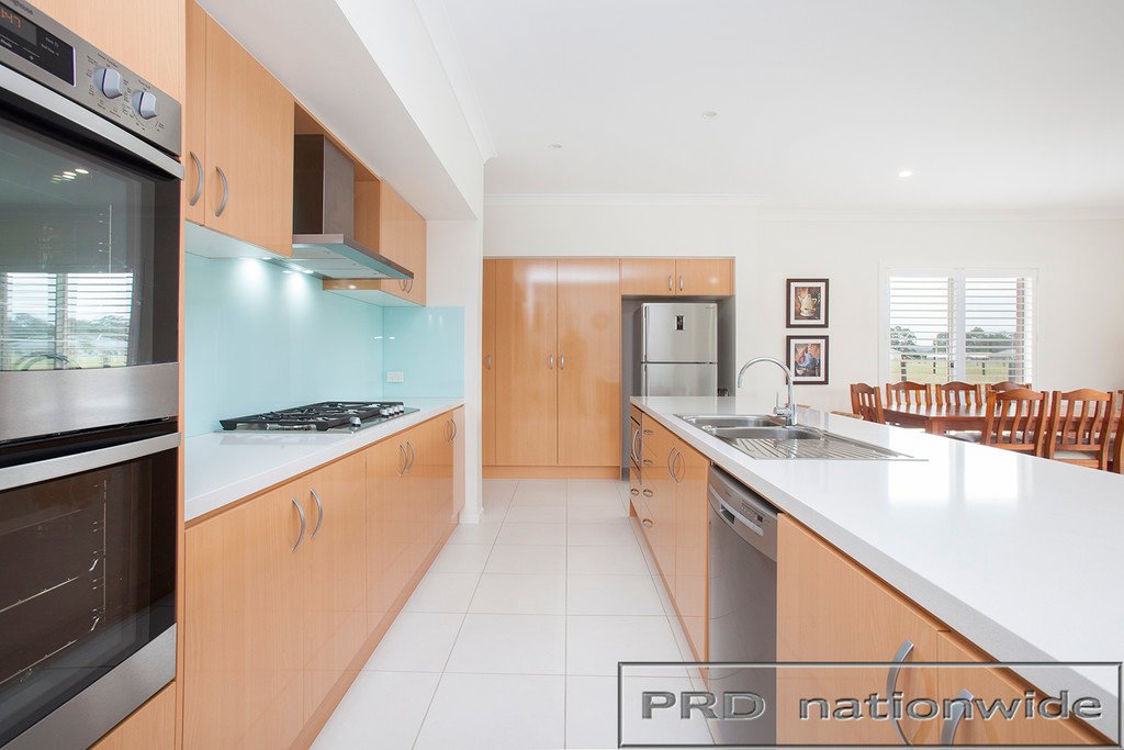 80 Lomandra Circuit PATERSON 8