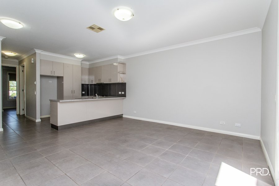 80 Lord Sheffield Circuit Penrith 6