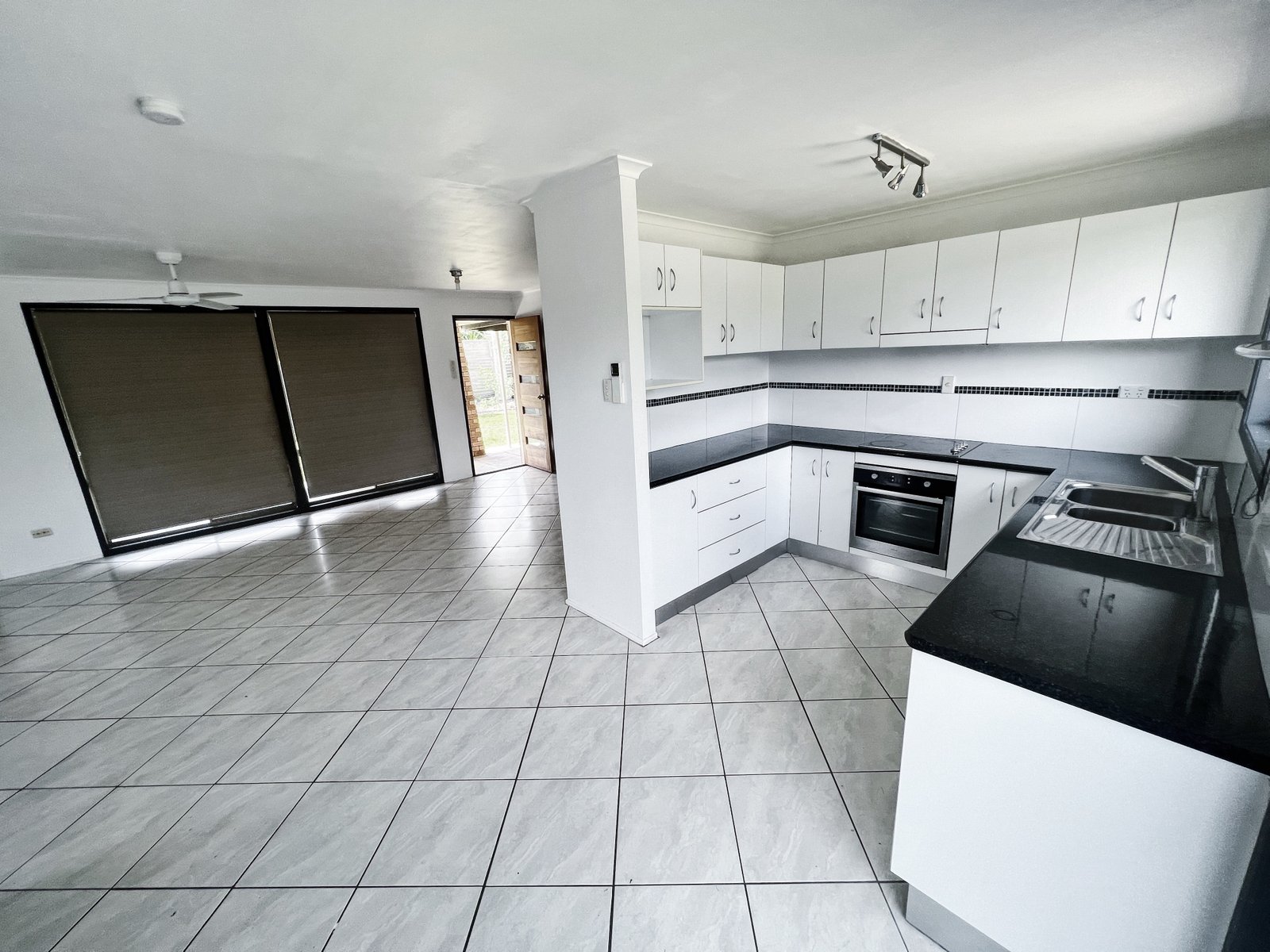 80 MALPAS Street BOYNE ISLAND 3