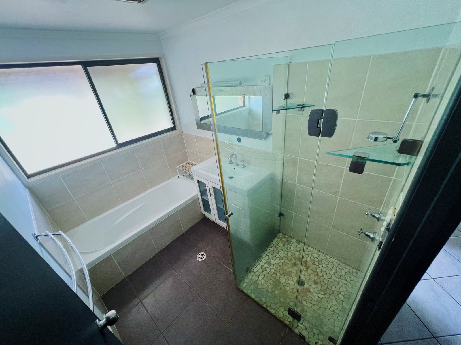 80 MALPAS Street BOYNE ISLAND 5