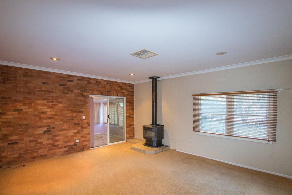 80 Merivale Street TUMUT 6
