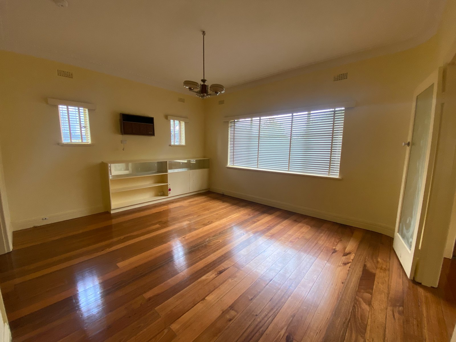 Gallery: 80 Millewa Avenue
