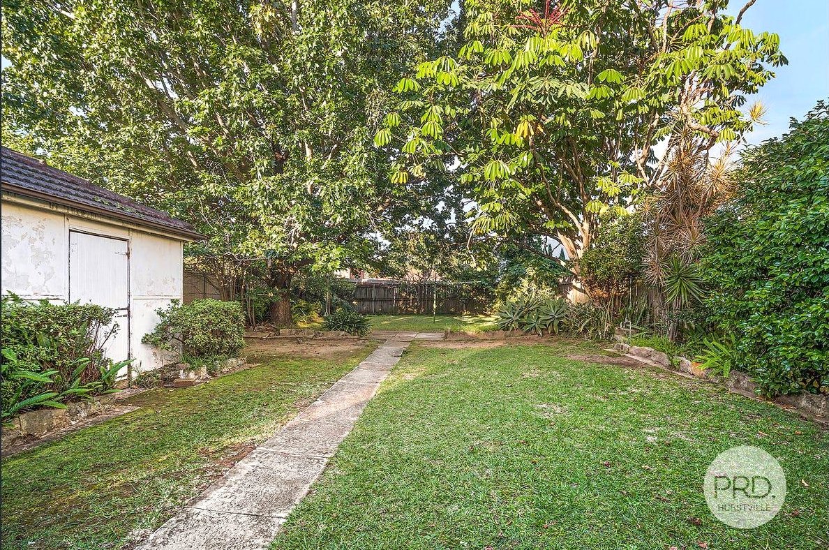 80 Monaro Avenue KINGSGROVE 8