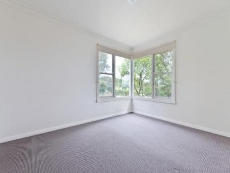 Gallery: 80 North Valley Road