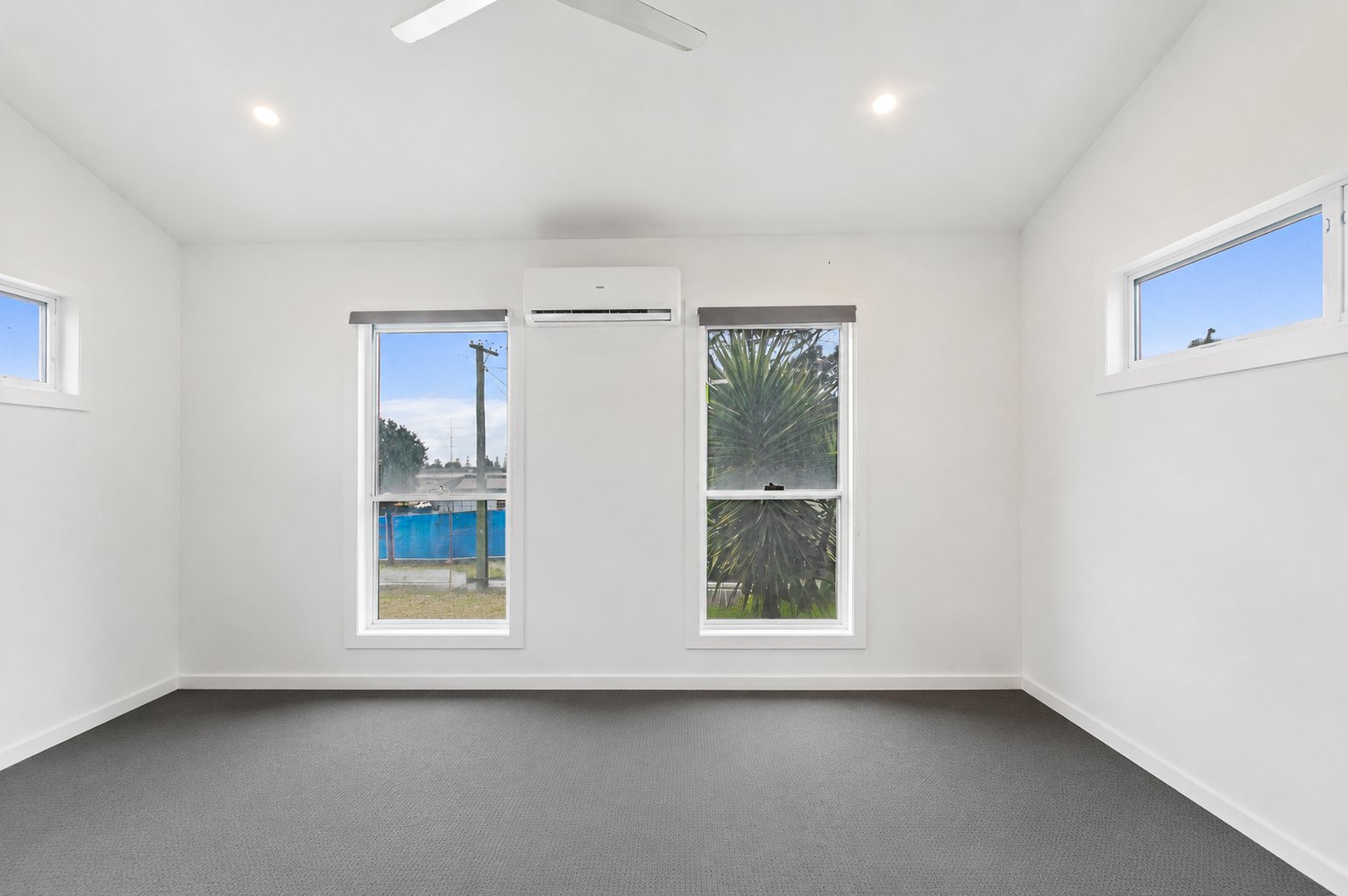 80 Queen Street LAKE ILLAWARRA 9