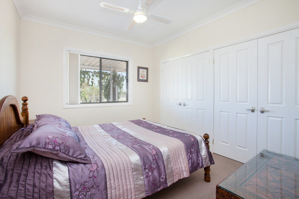 80 Radford st  HEDDON GRETA 12