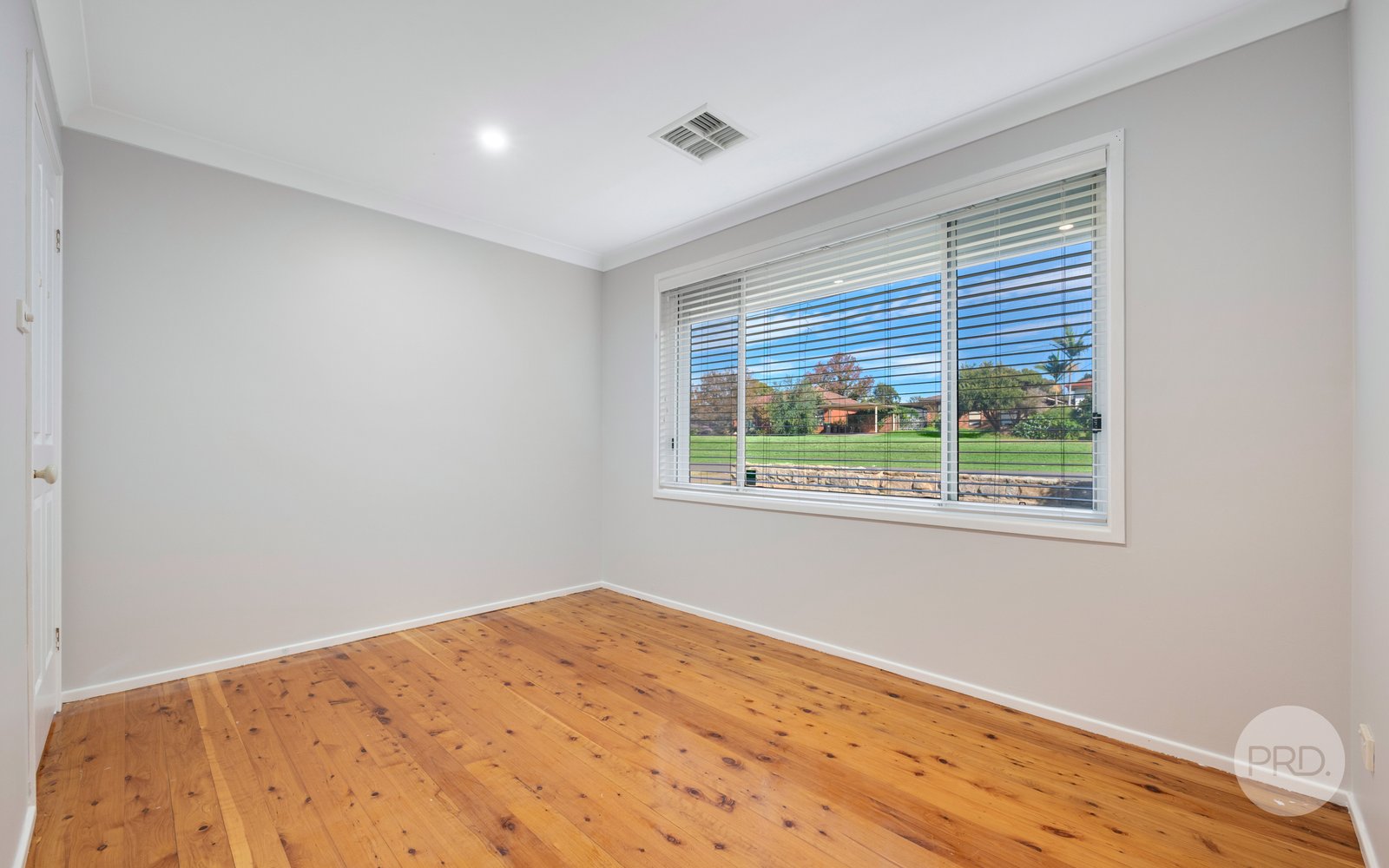 80 Richmond Road CAMBRIDGE PARK 6