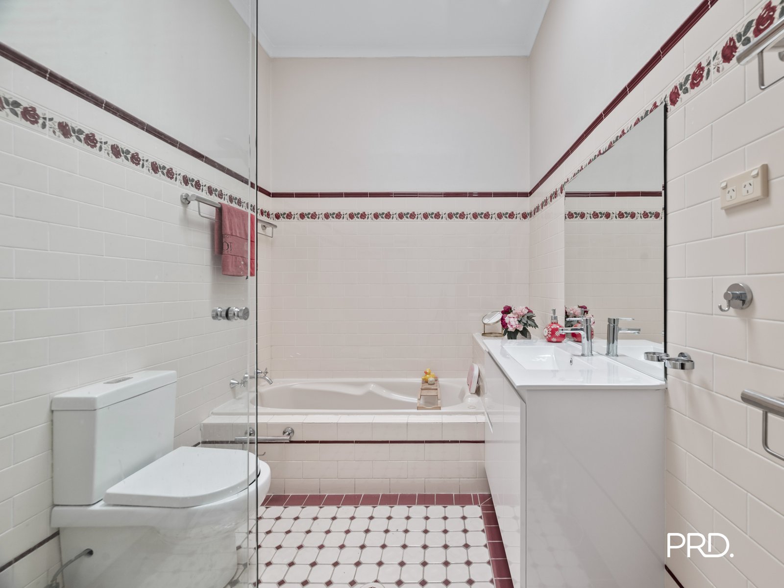 80 River Road EMU PLAINS 15