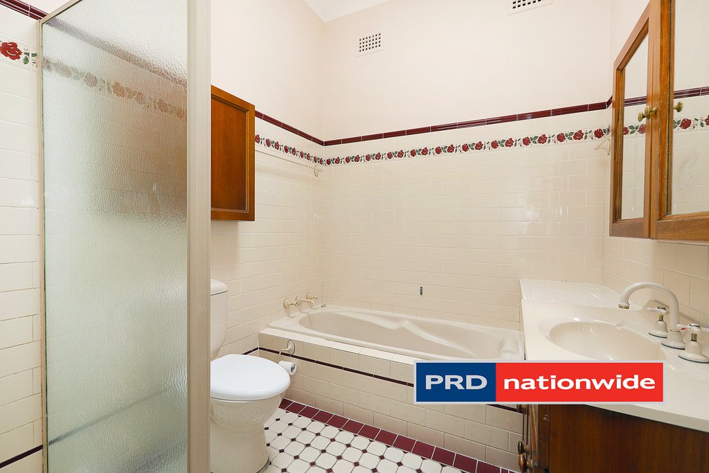 80 River Road EMU PLAINS 9