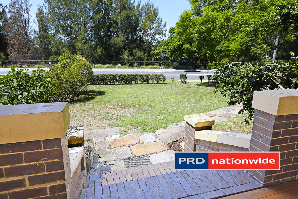 80 River Road EMU PLAINS 11