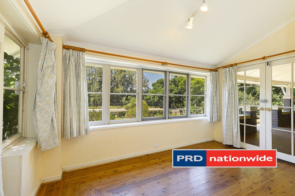 80 River Road EMU PLAINS 16