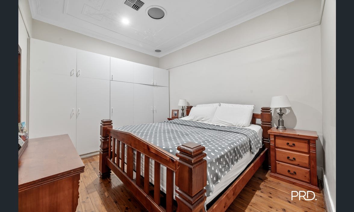 80 River Road Emu Plains 12