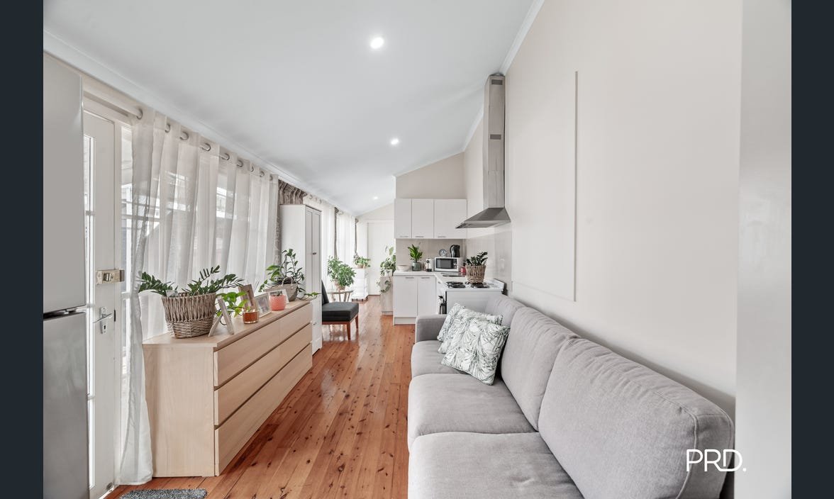 80 River Road Emu Plains 15