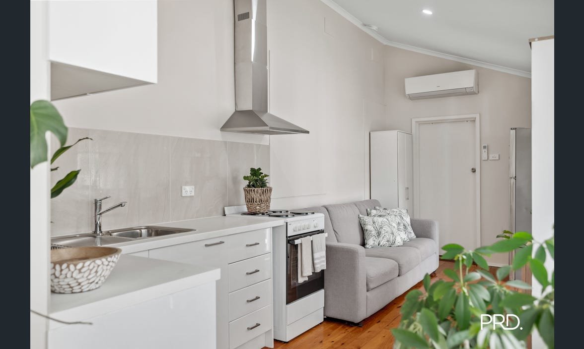 80 River Road Emu Plains 14