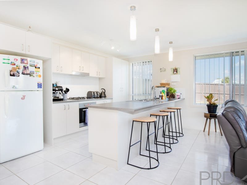 80 Saddlers Drive GILLIESTON HEIGHTS 3