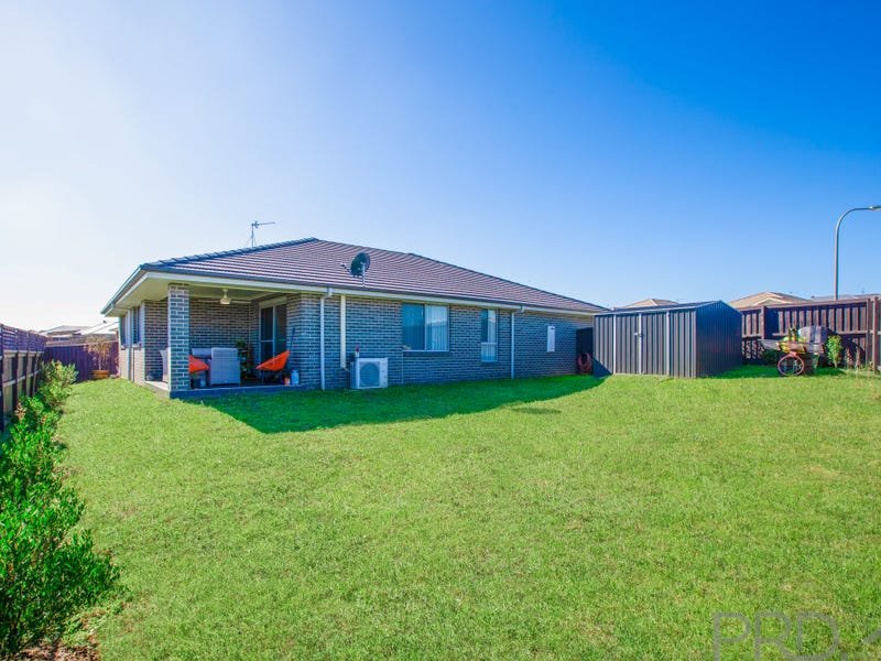 80 Saddlers Drive GILLIESTON HEIGHTS 9
