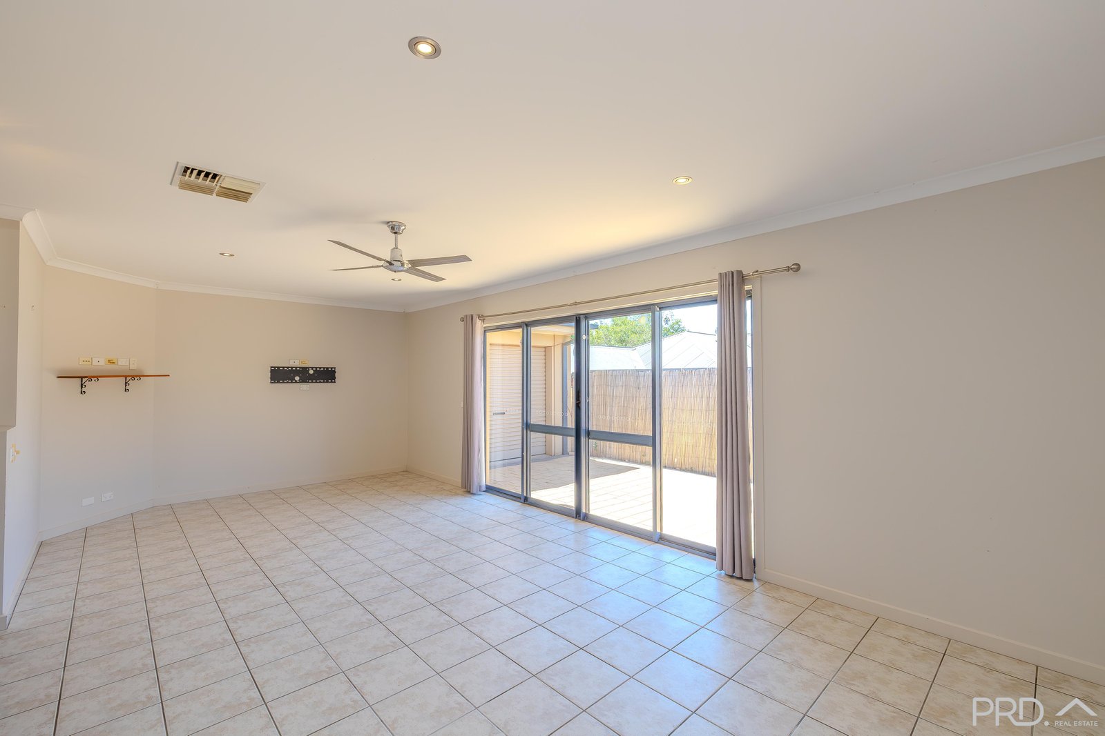80 Summer Drive BURONGA 4