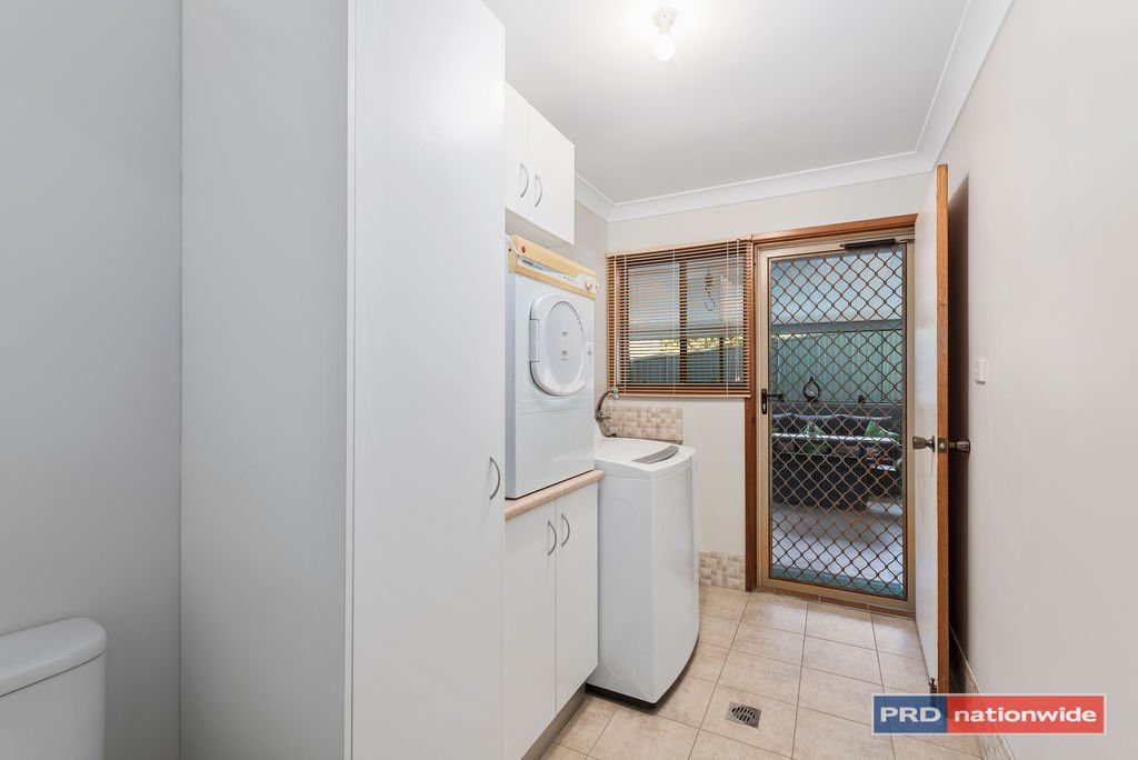 80 Taloumbi Road COFFS HARBOUR 16