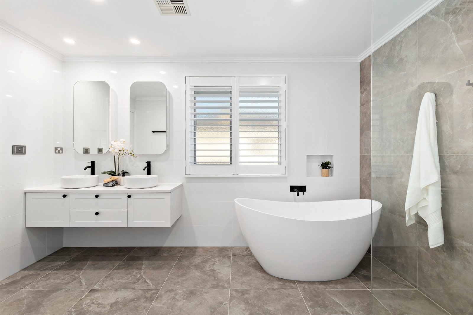 Real Estate and Property in 80 Templestowe Road, Bulleen, VIC