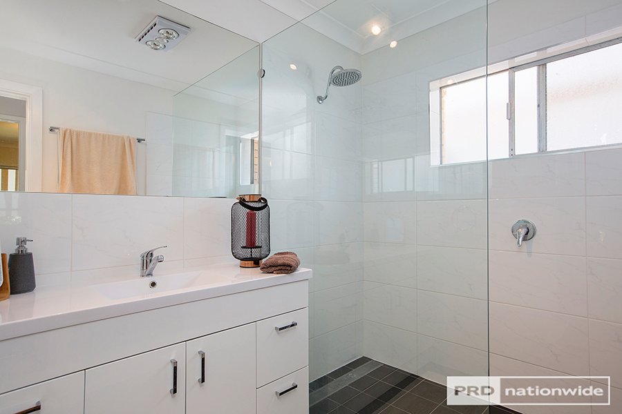 80 Wilburtree Street TAMWORTH 7