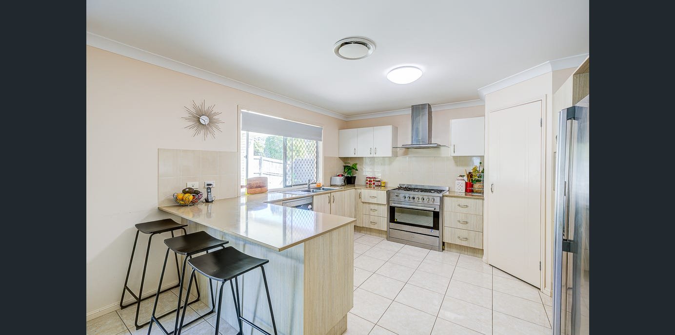 80 Wunburra Circle PACIFIC PINES 9