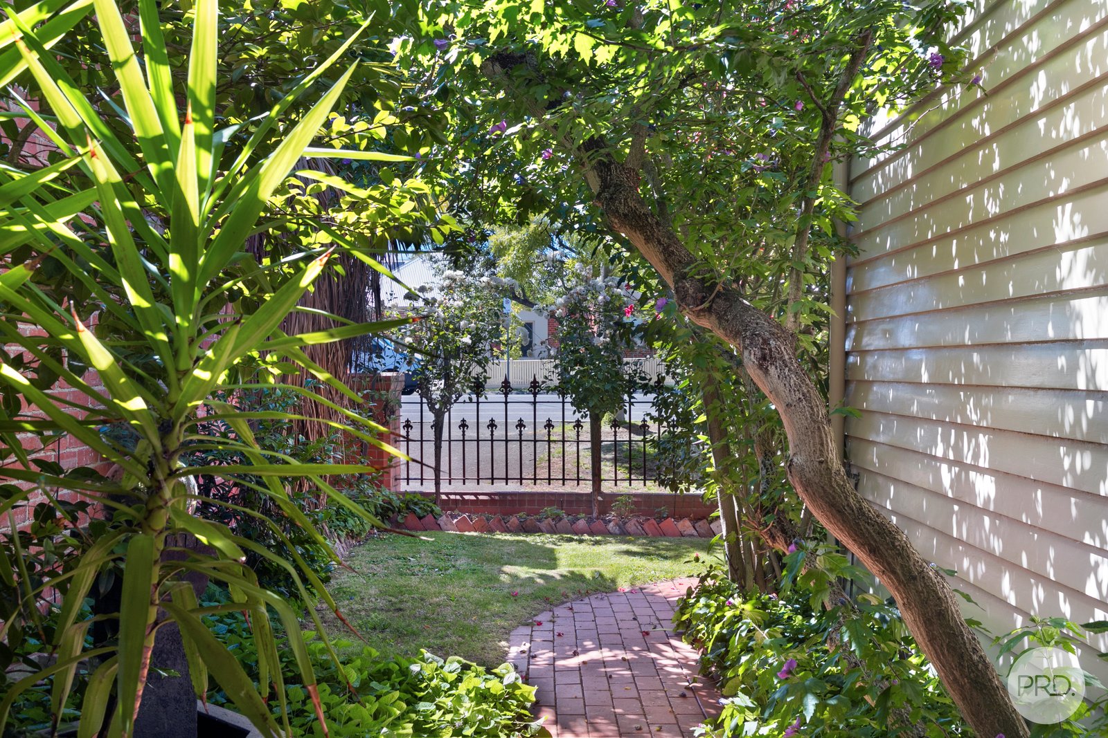 801 & 803 Doveton Street North SOLDIERS HILL 15