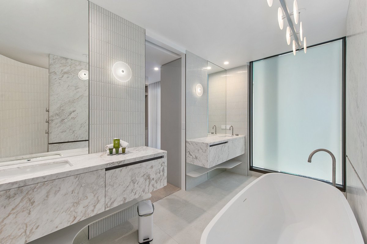 801/112 The Esplanade Burleigh Heads 12