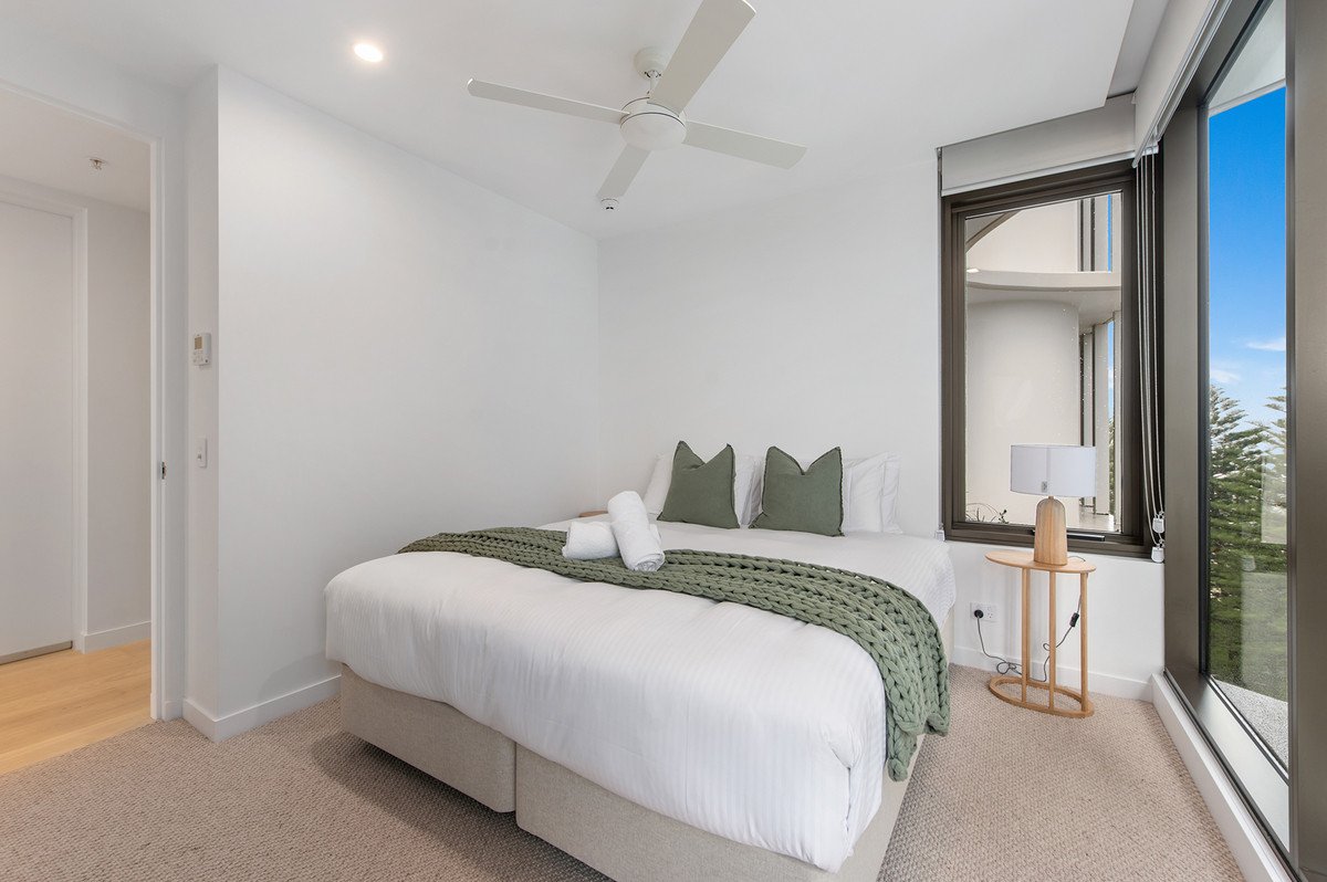 801/112 The Esplanade Burleigh Heads 13