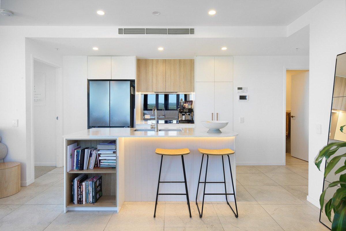 801/14 Twenty Eighth Avenue Palm Beach 7